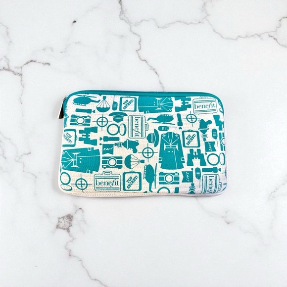 🎀 Benefit Makeup Bag | Pink Zipper Pouch | Travel Cosmetic Organizer - Picture 1 of 6